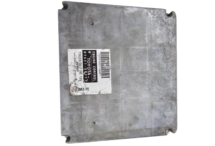 Computadora De Motor Toyota Sienna 04-06 3.3l